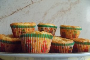 Aperitiv briose cu cascaval