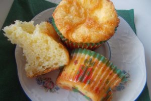 Aperitiv briose cu cascaval