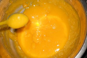 Desert lemon curd