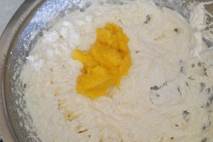 Desert tort cu lemon curd