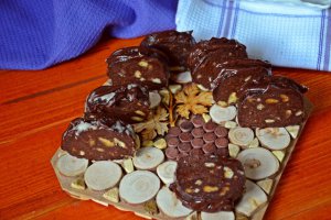 Desert salam de biscuiti cu ciocolata