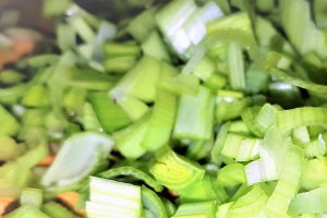 Supa de vacuta, cu mazare verde si galuscute - nr. 250