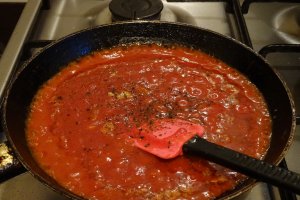 Carne de vita cu sos picant la slow cooker Crock-Pot