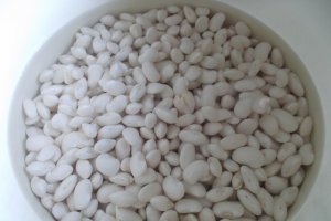 Ciorba de fasole cu leustean