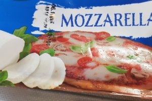 Pollo alla parmigiana - pui cu parmezan