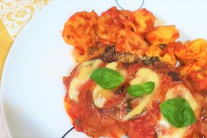 Pollo alla parmigiana - pui cu parmezan