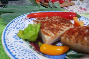 Slanina afumata de mangalita, fiarta cu usturoi si boia