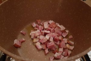 Dovlecei zucchini cu ciolan afumat si pancetta