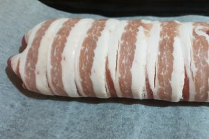 Rulada de pui cu legume