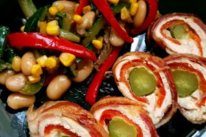 Rulada de pui cu legume