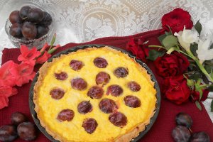 Desert tarta cu branza si prune