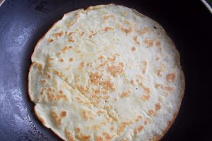 Desert clatite de post, cu dulceata de gutui