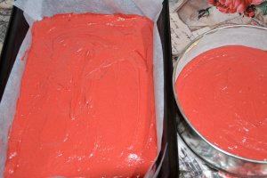 Tort Red Velvet, cu crema de branza si lamaie