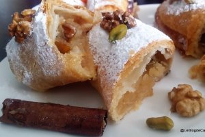 Desert strudel cu mere, nuci si fistic