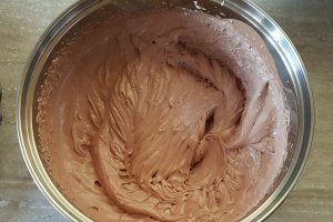 Desert tort cu crema Oreo si banane