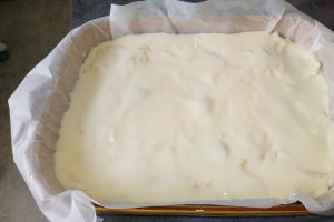 Desert placinta cu crema de branza (fromage blanc)