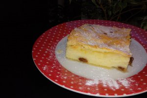 Desert placinta cu crema de branza (fromage blanc)
