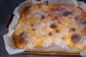 Desert placinta cu crema de branza (fromage blanc)