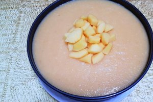 Cheesecake cu jeleu de gutui