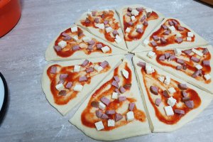 Cornuri aperitiv