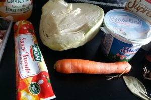 Varza cu smantana si sunca afumata