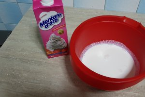 Tort cu crema de mascarpone si cafea