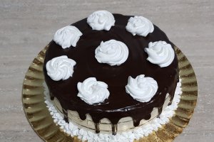 Tort cu crema de mascarpone si cafea