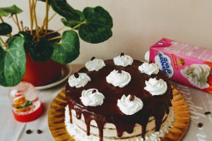 Tort cu crema de mascarpone si cafea