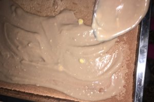Desert pandispan rapid cu crema de ciocolata