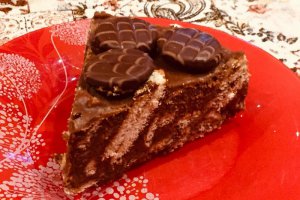 Desert tort de biscuiti cu ciocolata