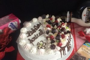 Tort cu fructe uscate si turron