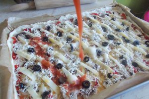 Pizza cu ciuperci si masline