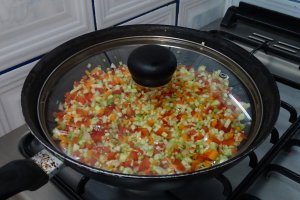 Orez cu legume la tigaia wok