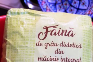 Painici integrale cu seminte de floarea soarelui -turtite fermecate