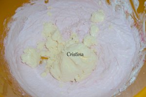 Desert tarta cu branza si frisca