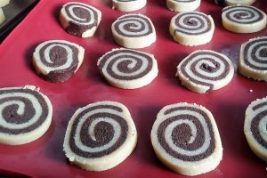 Desert biscuiti melci bicolori