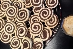Desert biscuiti melci bicolori