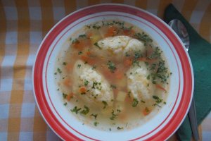 Supa de legume, cu galuste de gris