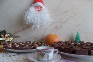 Ciocolata de casa, cu alune de padure