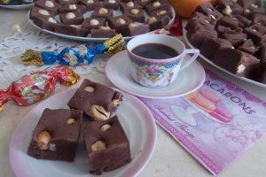 Ciocolata de casa, cu alune de padure