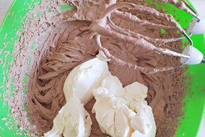 Desert tort de ciocolata si portocale