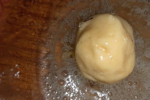 Desert fursecuri fragede cu gem de fructe