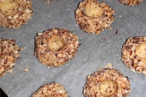 Desert fursecuri fragede cu gem de fructe