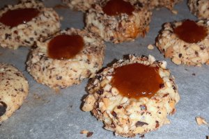 Desert fursecuri fragede cu gem de fructe