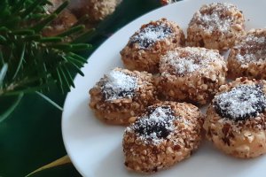 Desert fursecuri fragede cu gem de fructe