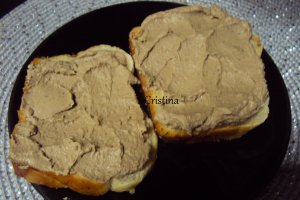 Pate de ficat de pui