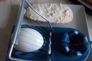 Aperitiv tartine cu branzeturi