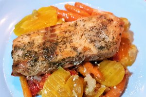 Somon cu legume en papillote