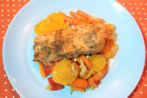 Somon cu legume en papillote