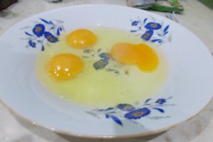 Supa de rosii, cu morcovi si galuste de faina